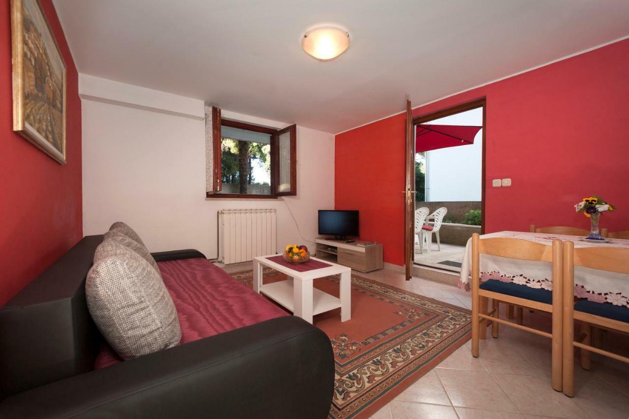 Mihaela Apartments Poreč Exteriör bild